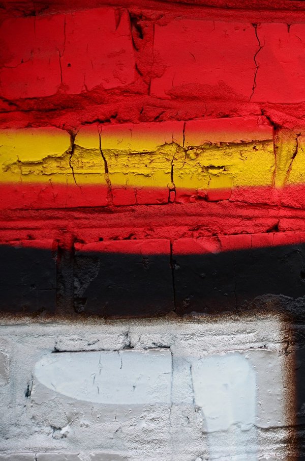 Comment organiser une journée de découverte de la peinture de rue dans votre ville, avec des arrêts dans des lieux emblématiques ?