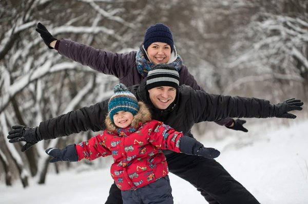 Quels sont les meilleurs jeux de rôle en famille pour les soirées ?